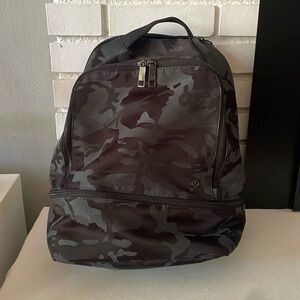 Lululemon CAMO backpack Lg